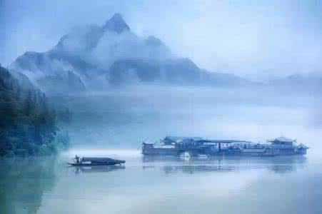 泊秦淮原文翻译